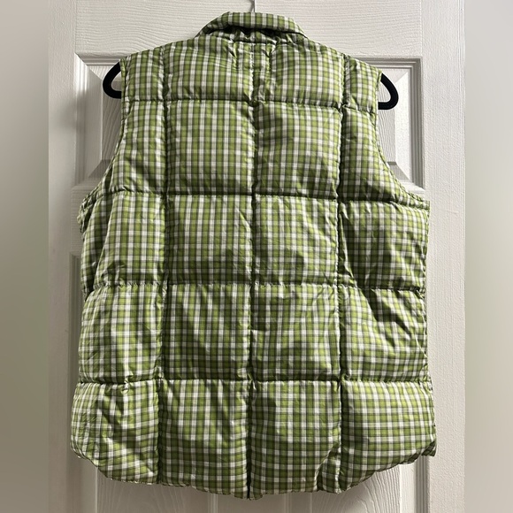 Lands Ends Green Puffer Vest Size Medium - Picture 3 of 9